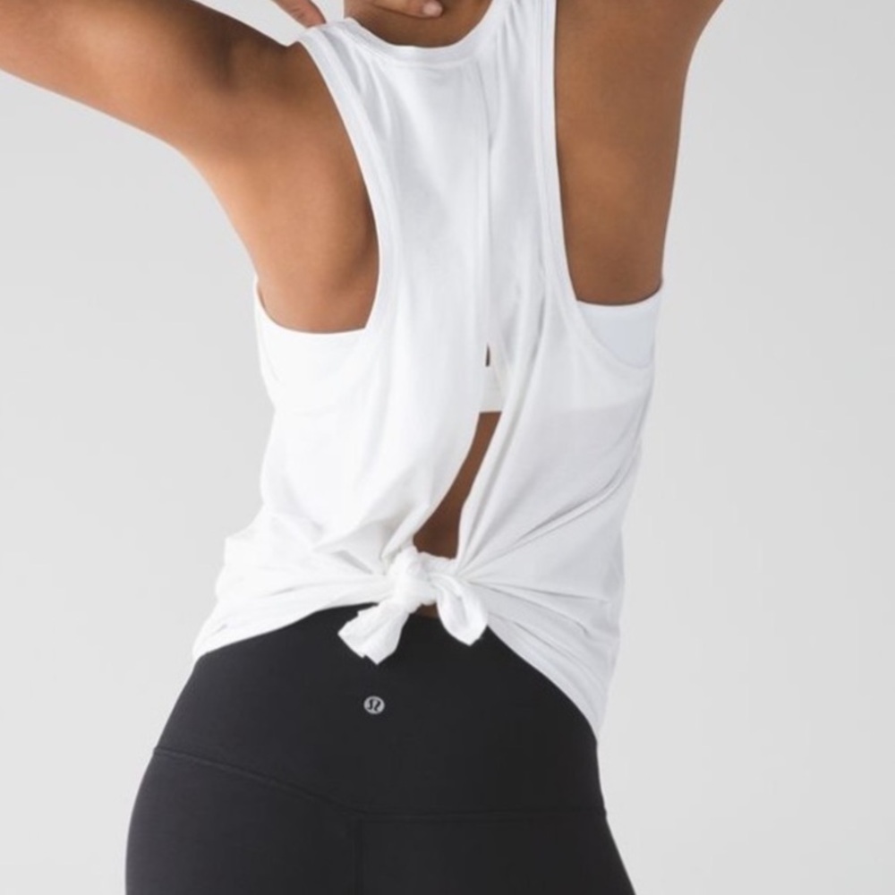 Lululemon 🤍 All Tied Up Tank Top in White ~ Size 6